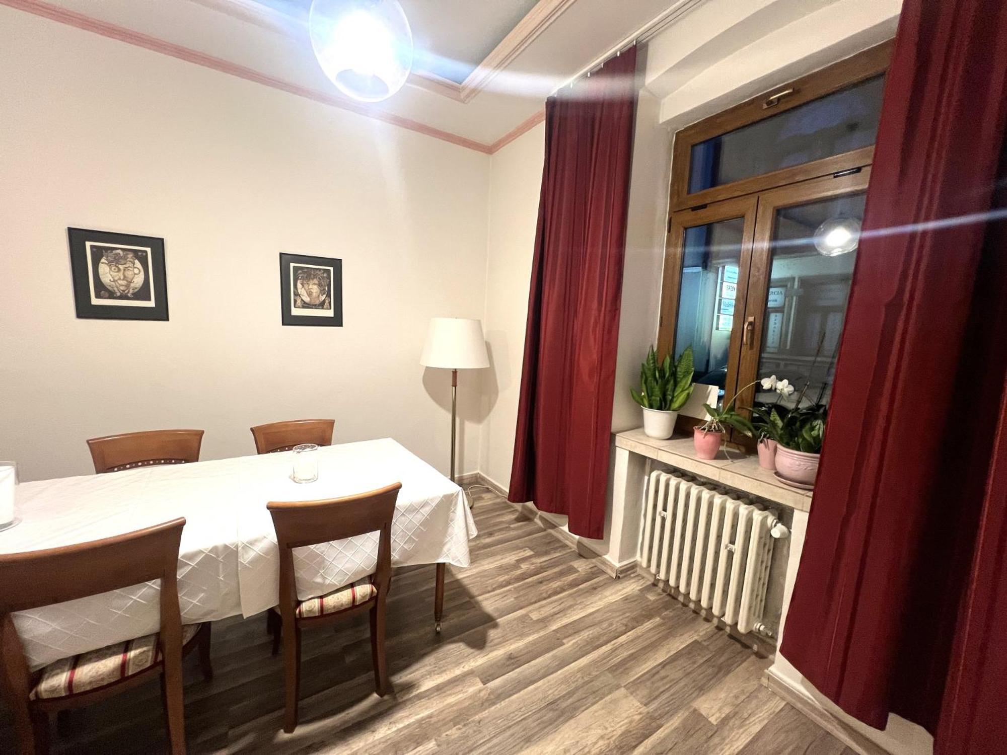 Hotel Majovey Жилина Экстерьер фото
